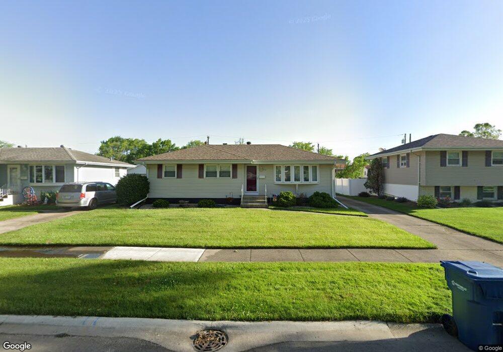 711 211th Place, Dyer, IN 46311 - photo 1