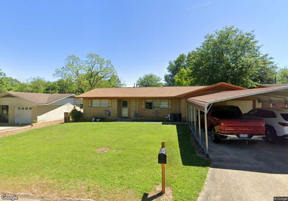 911 Mimosa Dr, Wake Village, TX 75501 - photo 1