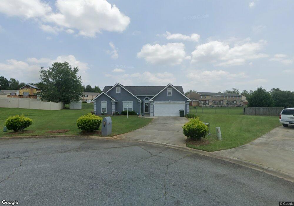 119 Blue Jay Way, Warner Robins, GA 31088 - photo 1