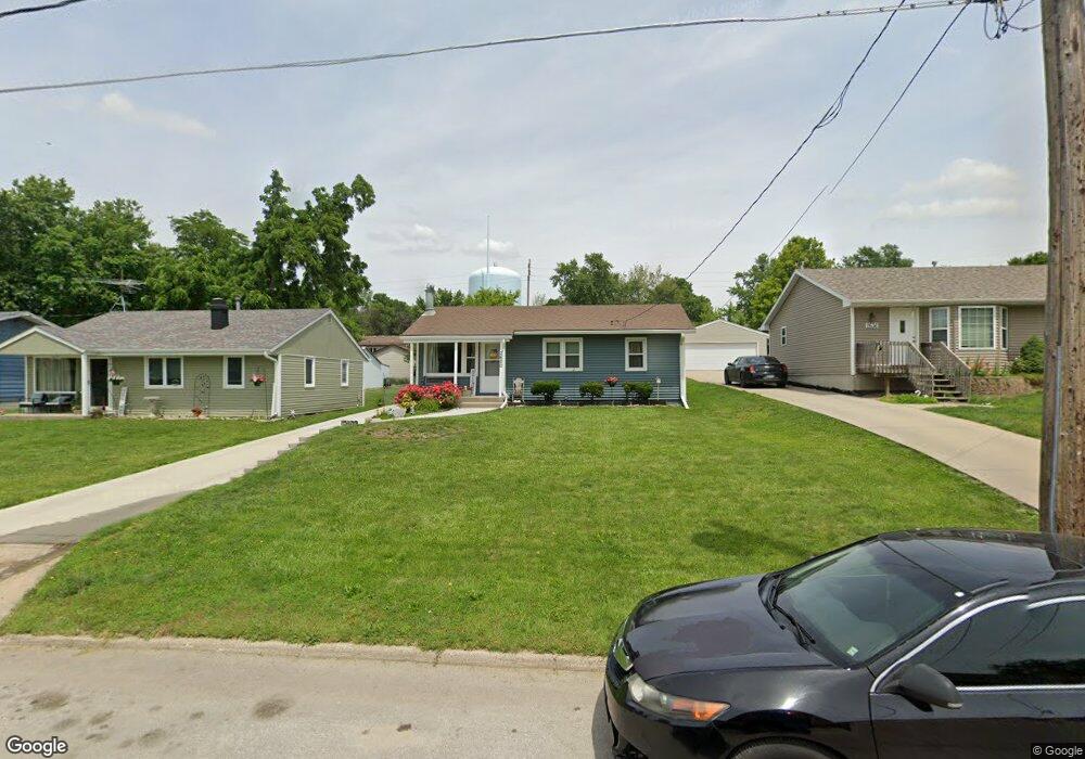 2620 Morton Ave, Des Moines, IA 50317 - photo 1