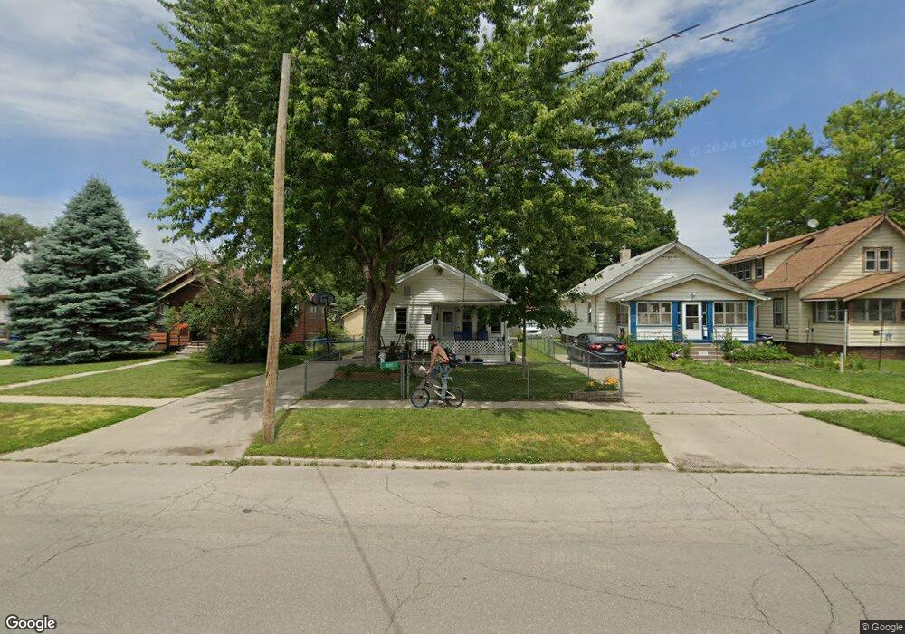 2322 E Grand Ave, Des Moines, IA 50317 - photo 1