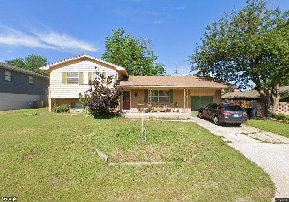 5909 N Meridian Place, Oklahoma City, OK 73122 - photo 1