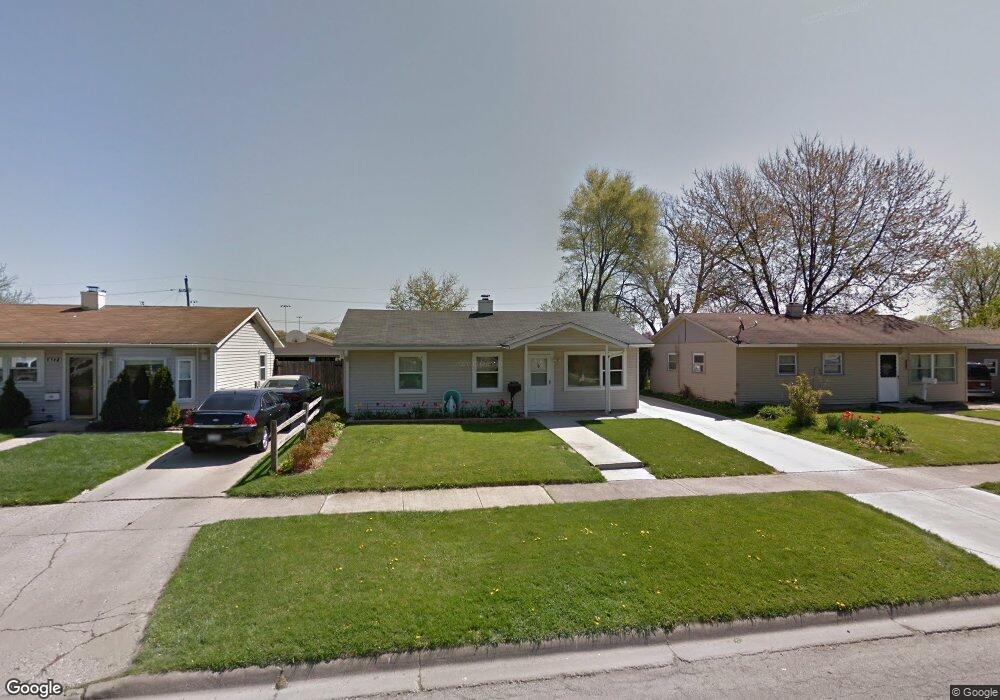 813 Taylor Ave, Aurora, IL 60506 - photo 1