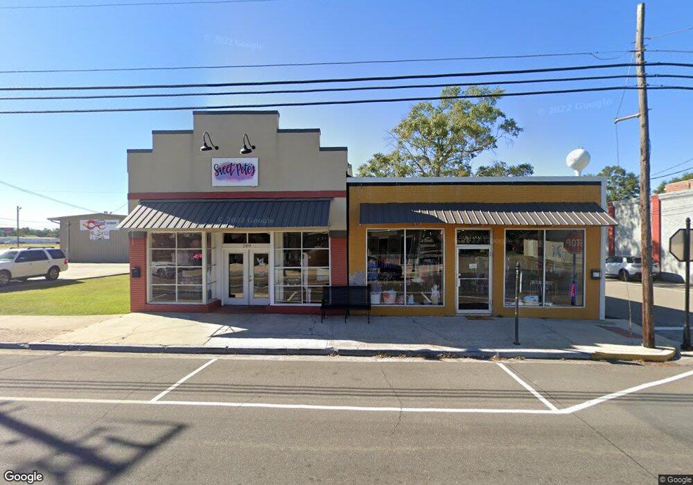 209 W Canal St, Picayune, MS 39466 - photo 1