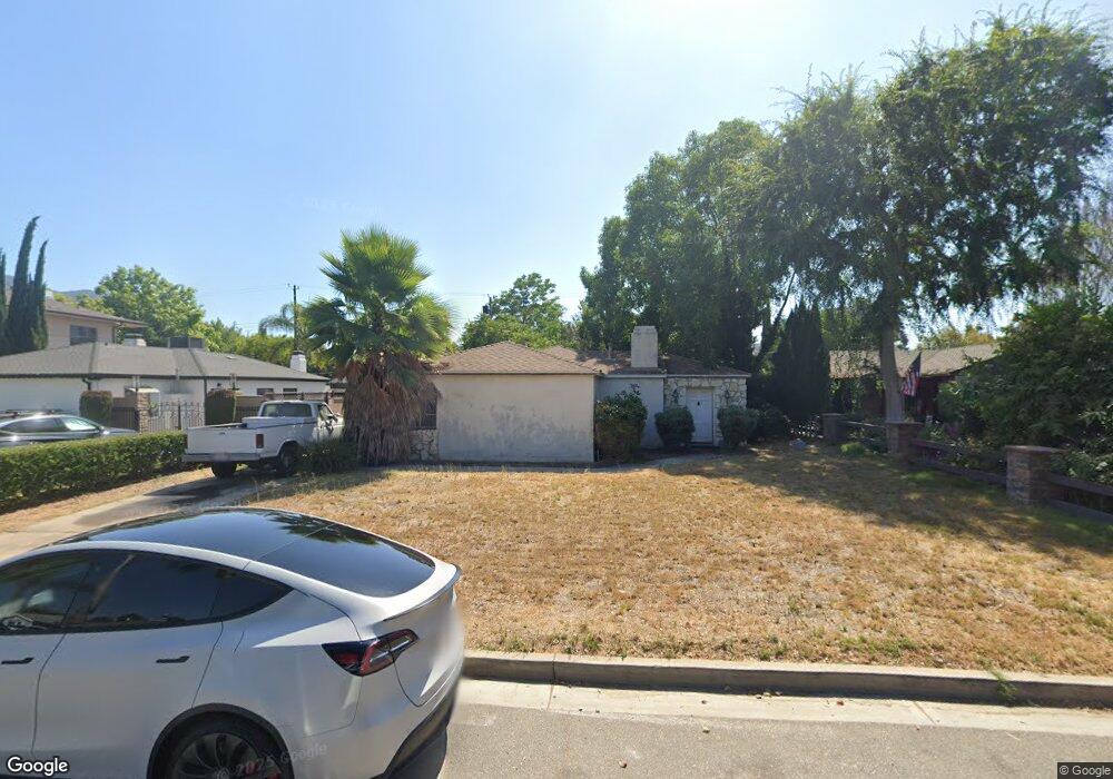 525 S Parish Place, Burbank, CA 91506 - photo 1