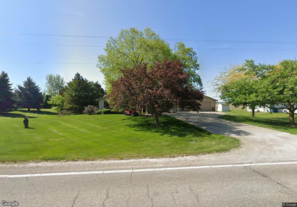 636 E Beaver Rd, Kawkawlin, MI 48631 - photo 1