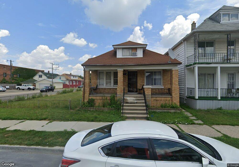 11468 Sobieski St, HamtraMcK, MI 48212 - photo 1