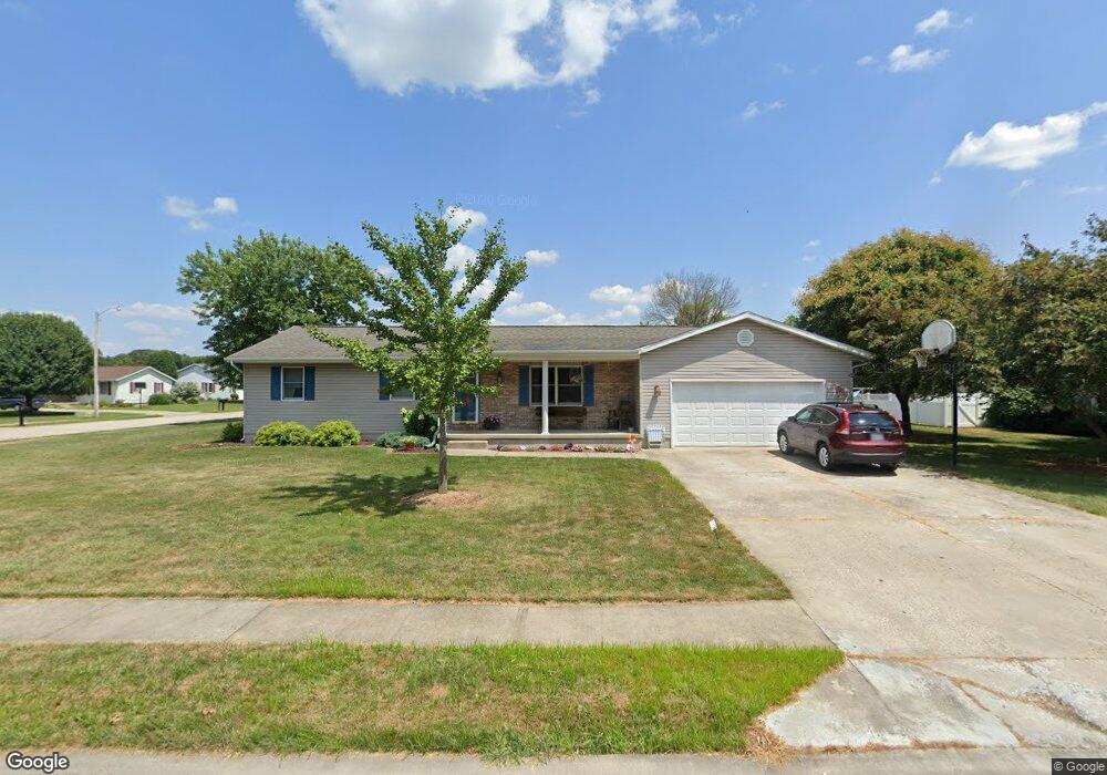 2702 Ridgeway St, Effingham, IL 62401 - photo 1