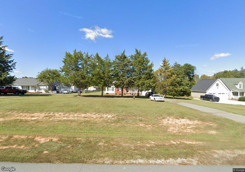 2404 Foxfire Ln, Burlington, NC 27217 - photo 1