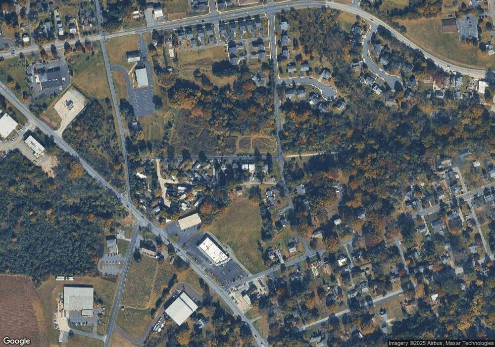 812 Latshaw Rd, Spring City, PA 19475 - photo 1