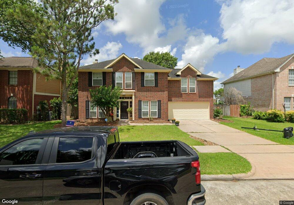 2204 N Mission Cir, Friendswood, TX 77546 - photo 1