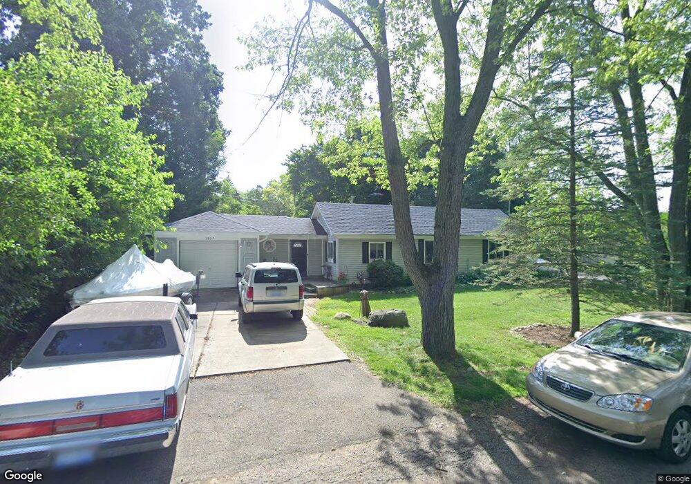 3807 Fieldview Ave, West Bloomfield, MI 48324 - photo 1