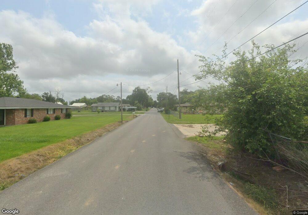 823 A & B Manuel Rd, Lake Charles, LA 70607 - photo 1