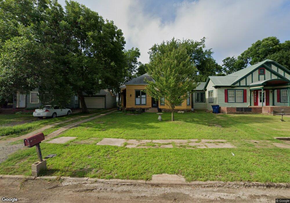 1210 W Sears St, Denison, TX 75020 - photo 1
