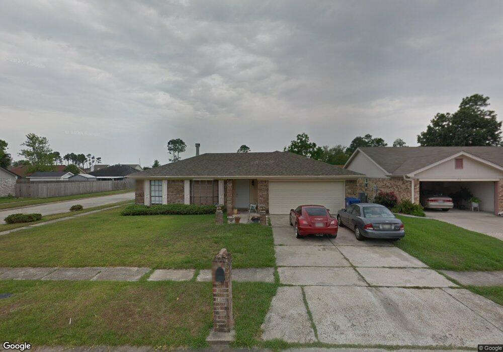 1720 Kings Row, Slidell, LA 70461 - photo 1