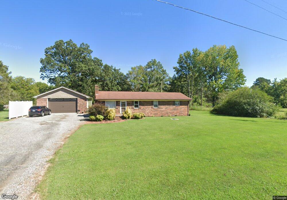 869 Elmwood Rd, Statesville, NC 28625 - photo 1