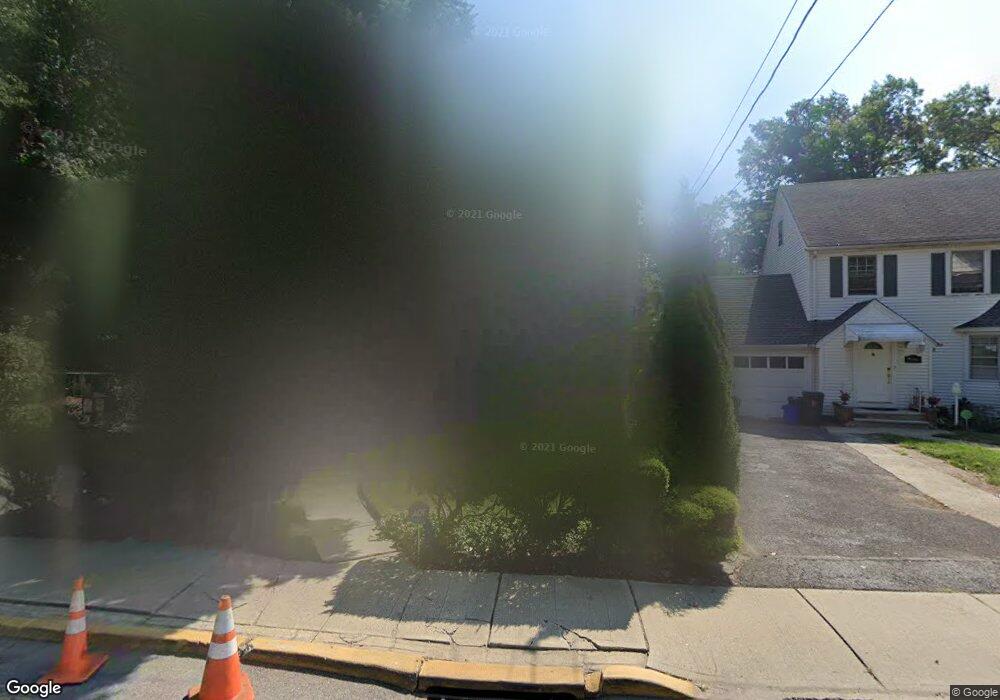 2088 Jones Rd unit Flr 2 private house, Fort Lee, NJ 07024 - photo 1