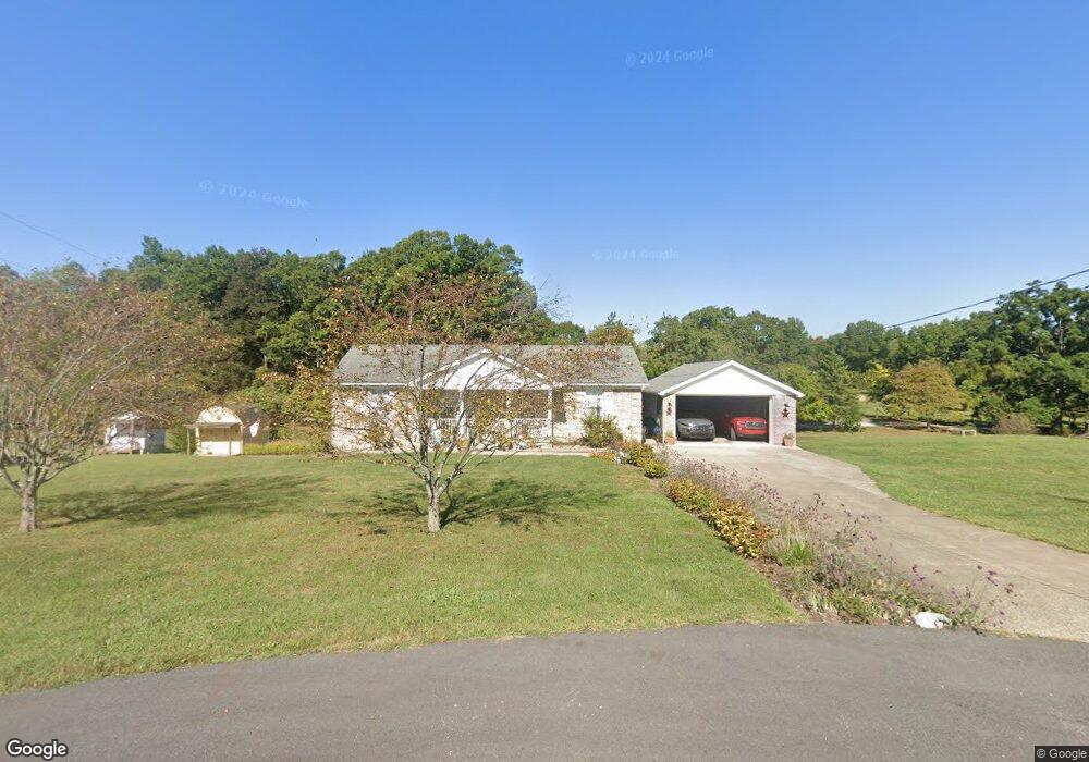 301 Patricia Ln, Mount Washington, KY 40047 - photo 1