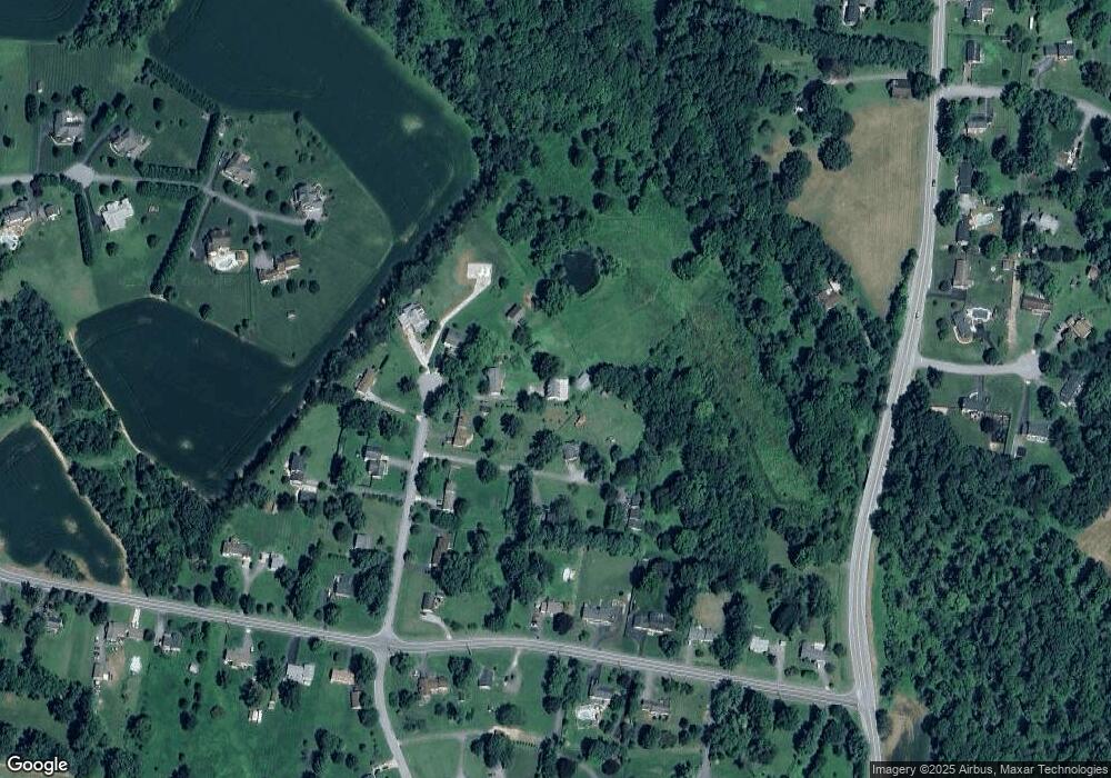 6585 Streamwood Ct, Sykesville, MD 21784 - photo 1