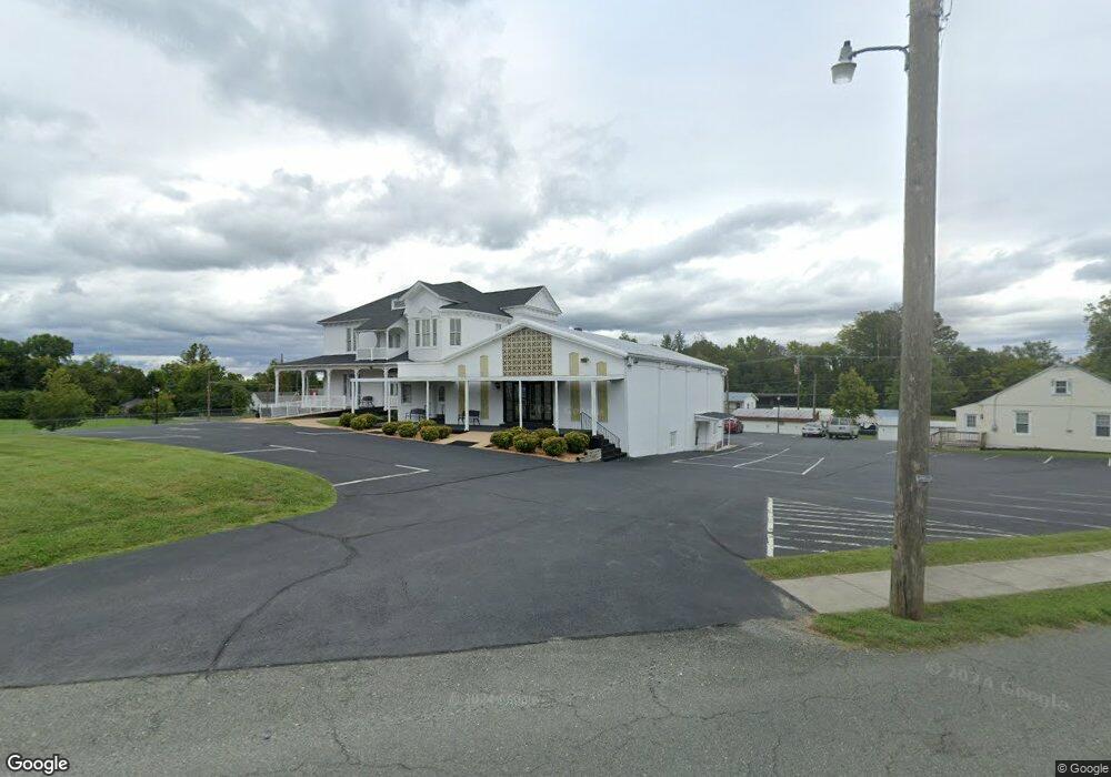 200 Fredericksburg Ave, Louisa, VA 23093 - photo 1