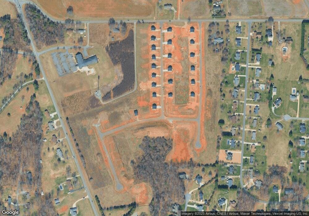 142 Red Cedar Ln, Statesville, NC 28625 - photo 1