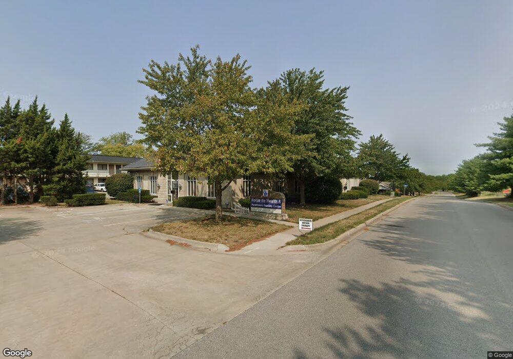 1209 NW North Ridge Dr, Blue Springs, MO 64015 - photo 1