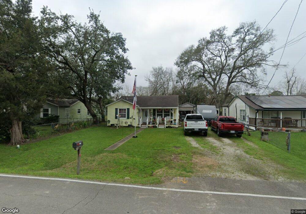 1402 Fairview Dr, Alvin, TX 77511 - photo 1
