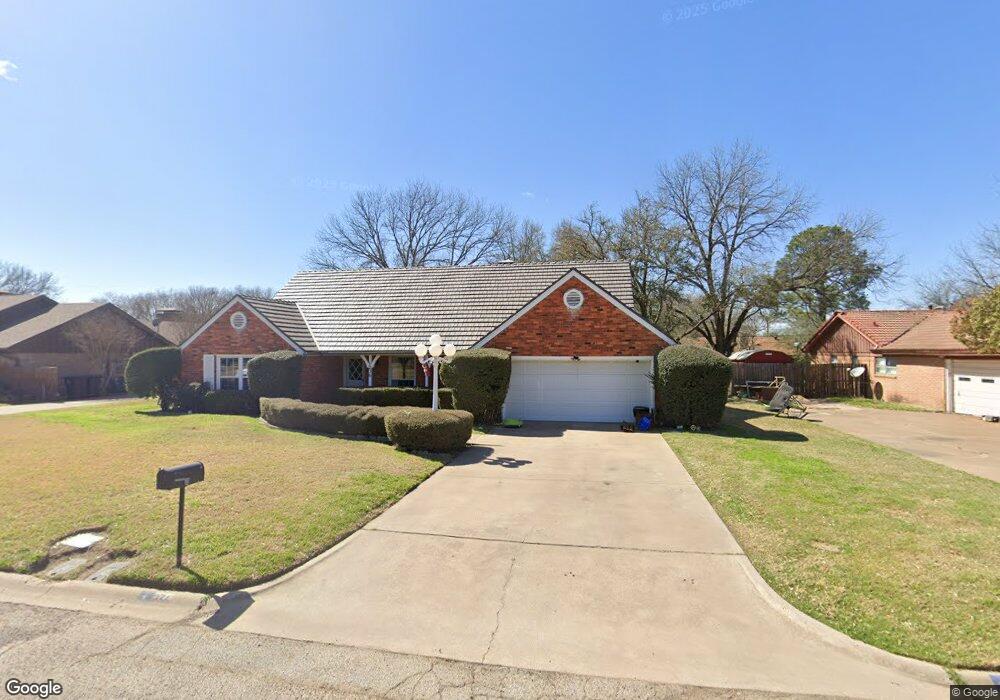 1236 Tanglewood Dr, Cleburne, TX 76033 - photo 1