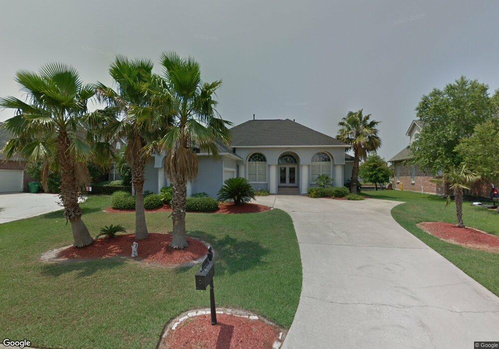 218 Spinnaker Dr, Slidell, LA 70458 - photo 1