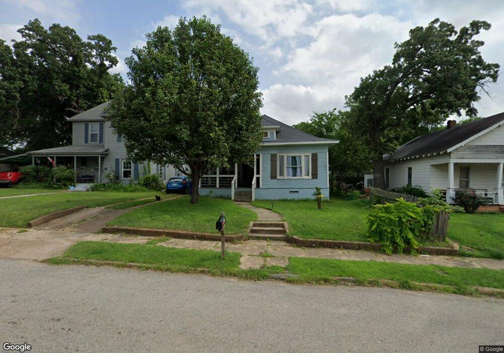 222 W Texas St, Denison, TX 75020 - photo 1