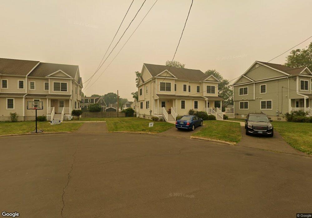 76 Jarvis Ct, Fairfield, CT 06824 - photo 1