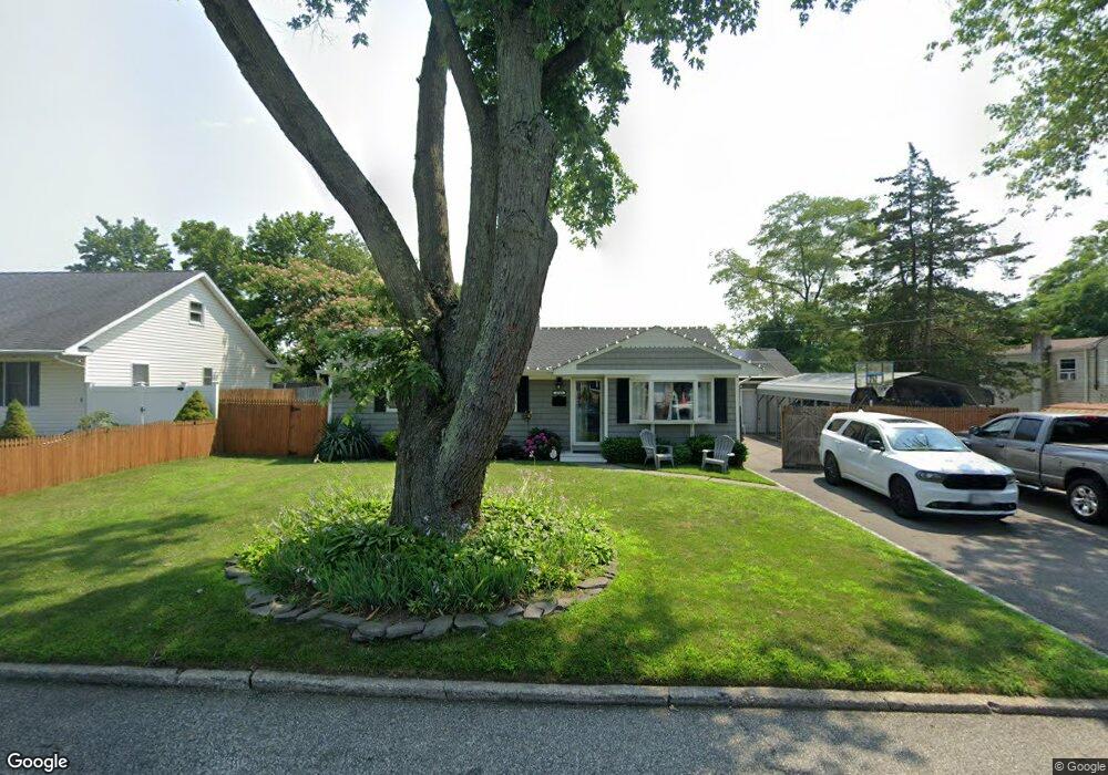 2703 Falcon Ave, Medford, NY 11763 - photo 1