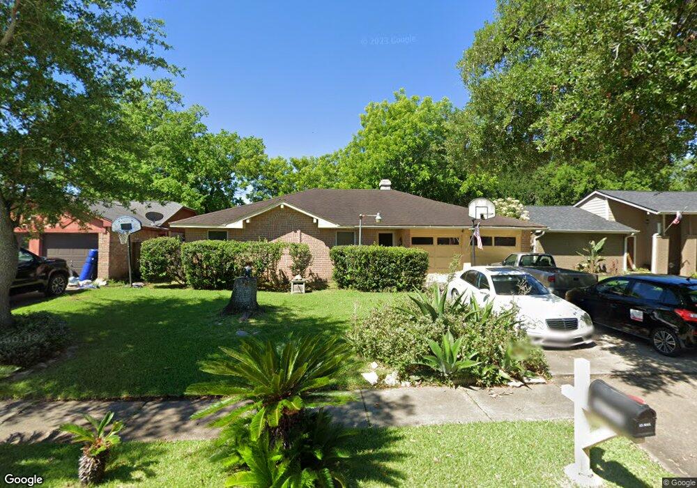 16330 Forest Bend Ave, Friendswood, TX 77546 - photo 1