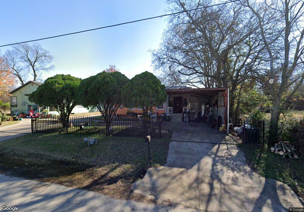 407 Loggins St, Ennis, TX 75119 - photo 1