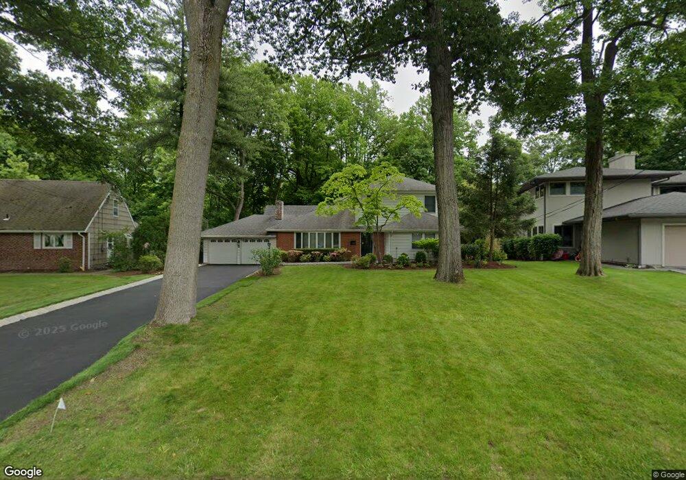 128 Thatcher Rd, Tenafly, NJ 07670 - photo 1