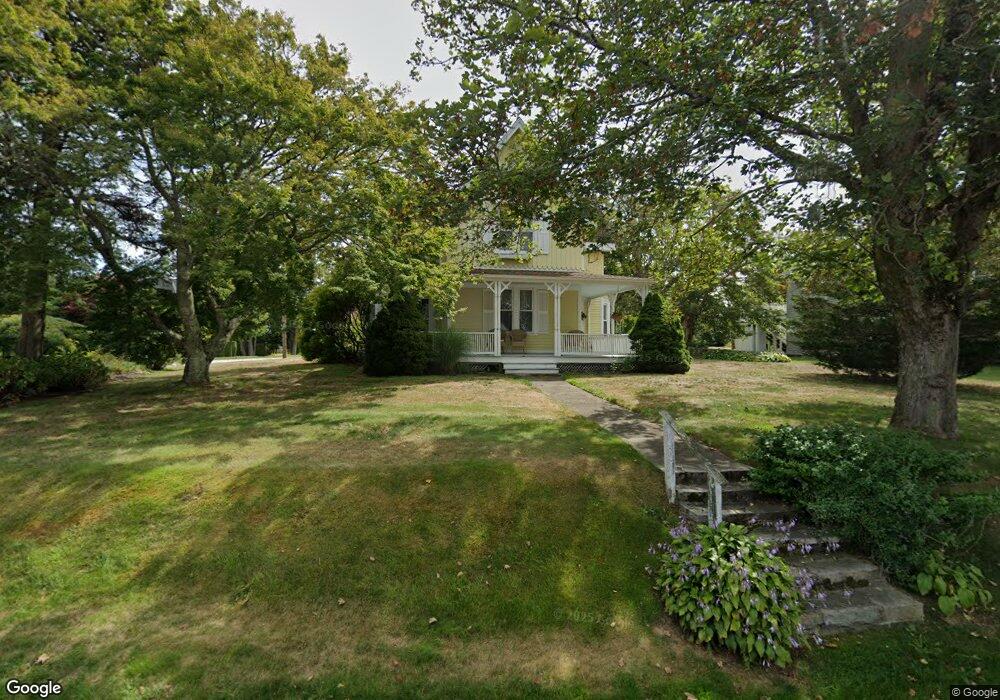 48 Avondale Rd, Westerly, RI 02891 - photo 1