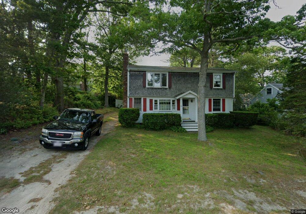 21 Robinson Rd, Sagamore Beach, MA 02562 - photo 1