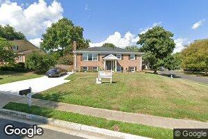 7605 Hayfield Rd, Alexandria, VA 22315