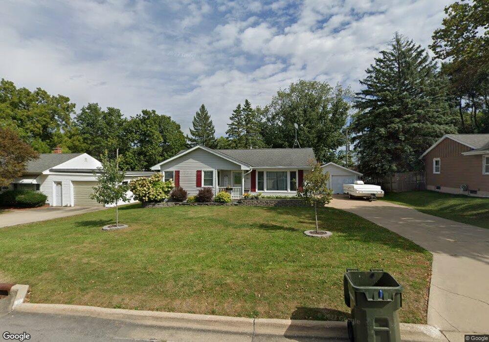 761 Stephan Ave, Waterloo, IA 50701 - photo 1