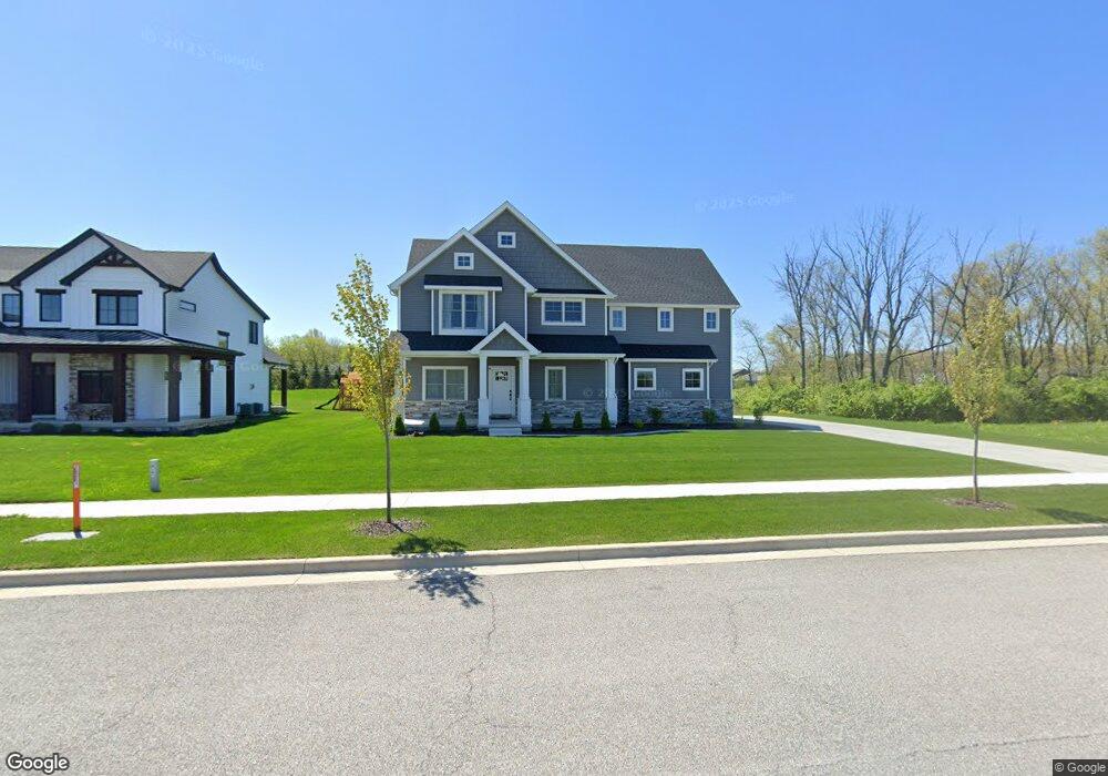 813 Hayfield Dr, Crown Point, IN 46307 - photo 1