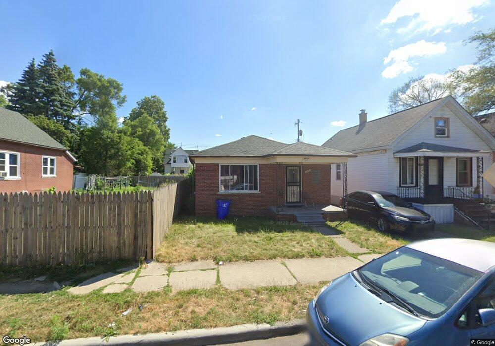 12820 Klinger St, HamtraMcK, MI 48212 - photo 1