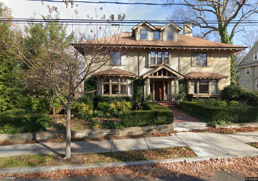 127 Lake View Ave, Cambridge, MA 02138 - photo 1