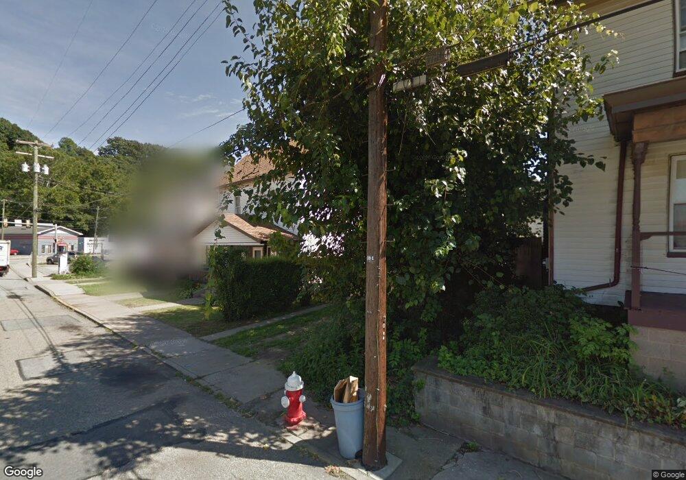 732 Bridge St, New Kensington, PA 15068 - photo 1