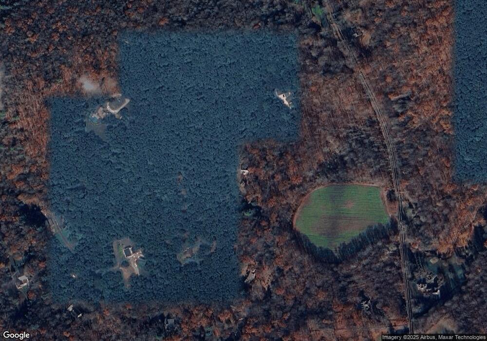 24 Sentry Hill Rd, Roxbury, CT 06783 - photo 1