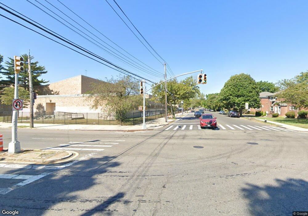 5603B Utopia Pkwy unit 1002, Fresh Meadows, NY 11365 - photo 1