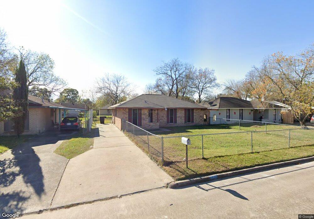843 Grenshaw St, Houston, TX 77088 - photo 1