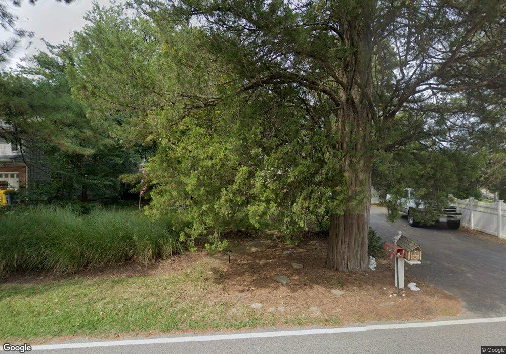 1034 Turkey Point Rd, Edgewater, MD 21037 - photo 1