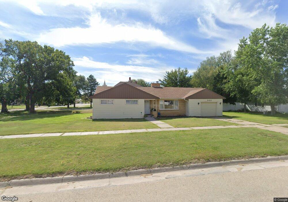 305 W Washington St, Osborne, KS 67473 - photo 1