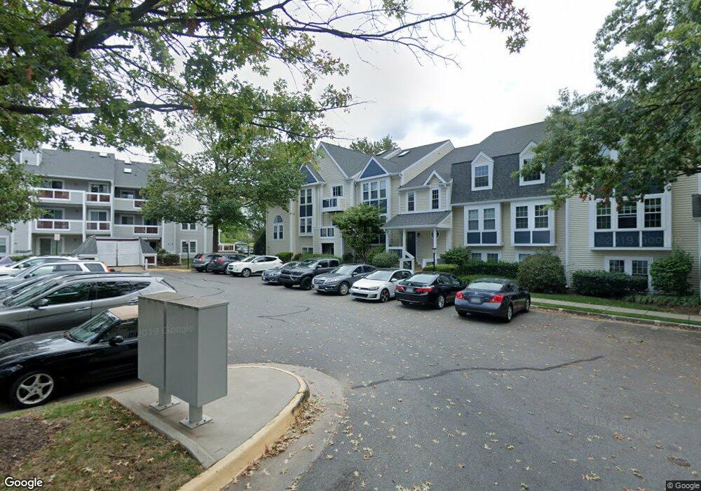 12900 Grays Pointe Rd unit 12900B, Fairfax, VA 22033 - photo 1