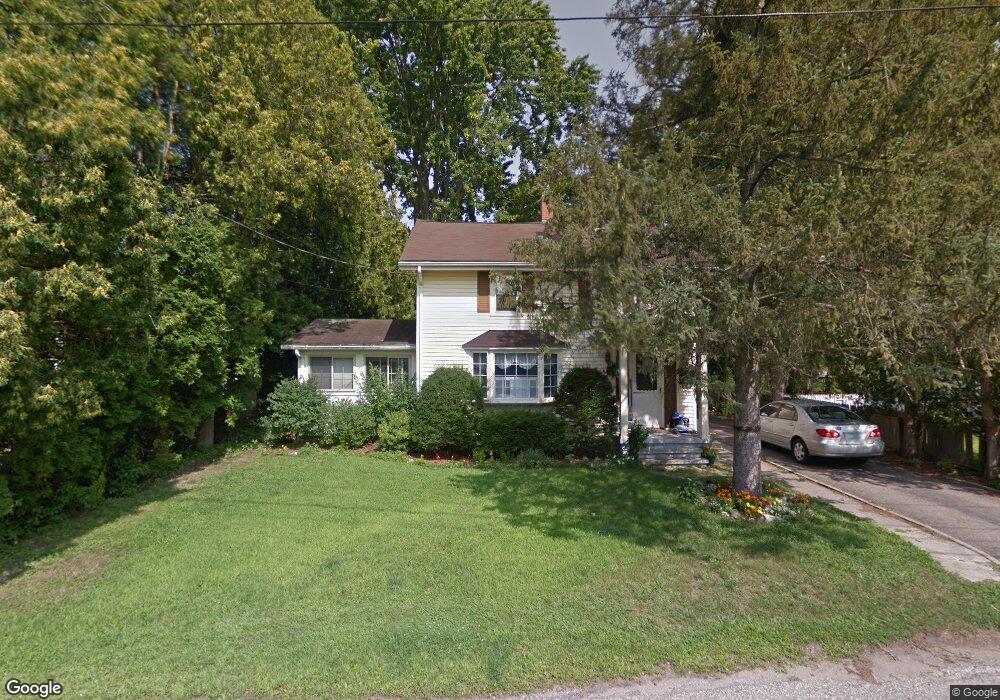 4 Mcgregor St, Essex Junction, VT 05452 - photo 1